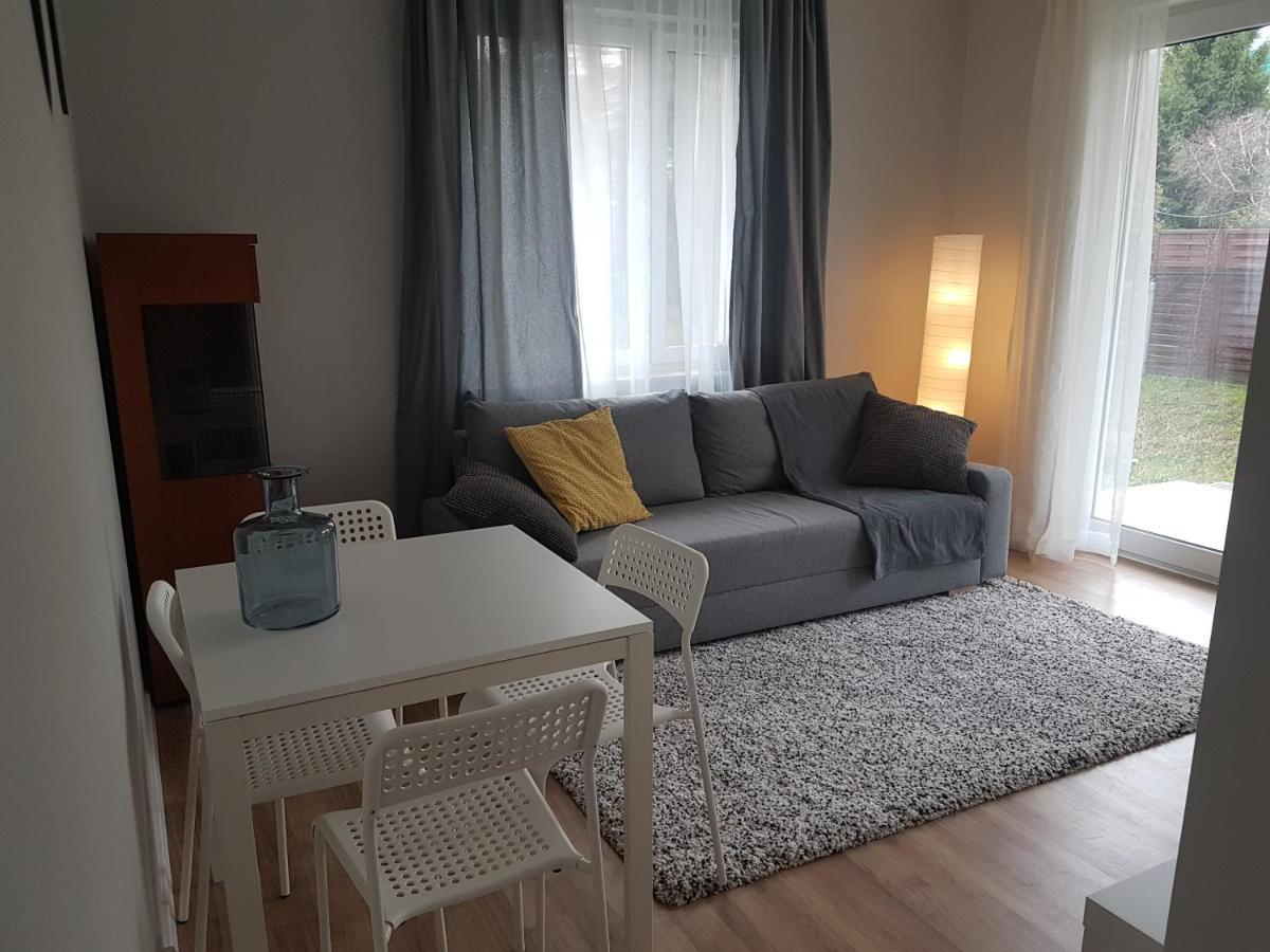 Apartament Jasinskiego Z Ogrodem Пясечно Экстерьер фото